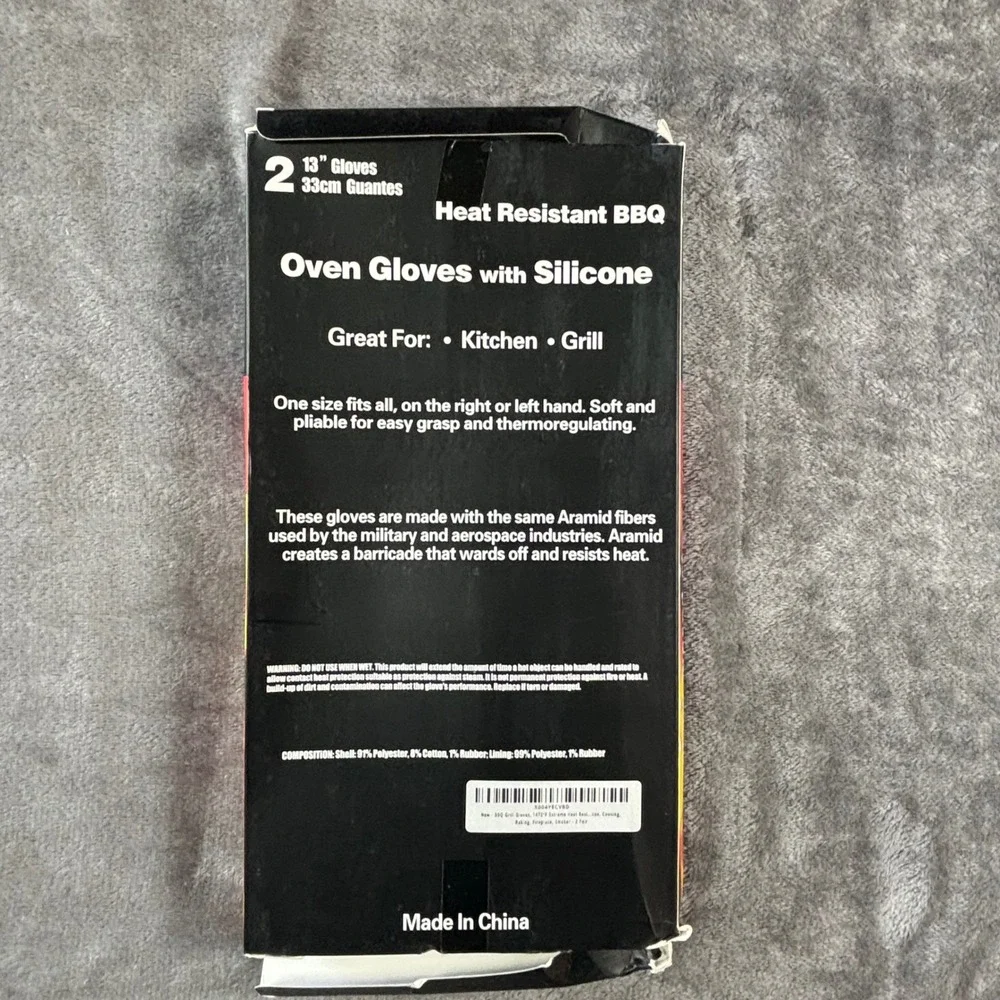Worod Heat Resistant BBQ Oven Gloves 932F Silicone Non-Slip 13in Black Red 2pk